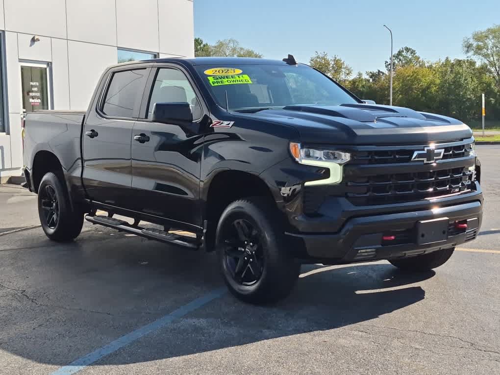 Used 2023 Chevrolet Silverado 1500 LT Trail Boss w/ Protection Package AWD/4WD image 2