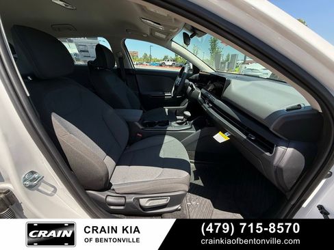 New 2026 Kia K4 FWD image 31