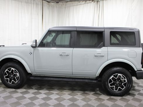 Used 2024 Ford Bronco Outer Banks AWD/4WD image 35