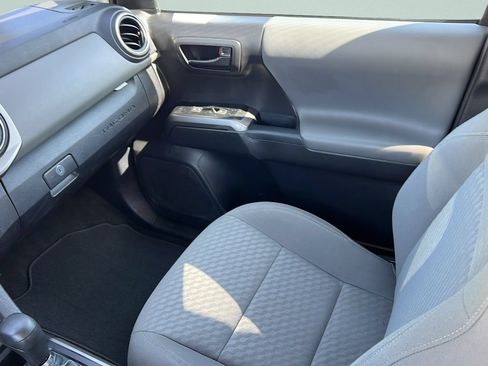Used 2023 Toyota Tacoma SR5 w/ Technology Package RWD image 13