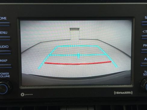 Used 2020 Toyota RAV4 XLE FWD image 12