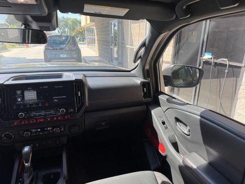 Used 2026 Nissan Frontier PRO-4X AWD/4WD image 34