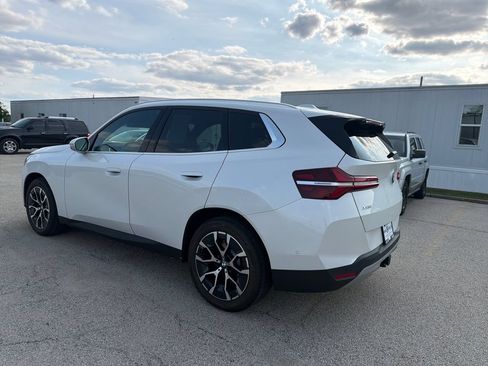 Used 2025 BMW X3 xDrive30i w/ Premium Package AWD/4WD image 3