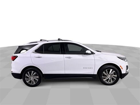 Used 2024 Chevrolet Equinox Premier image 9