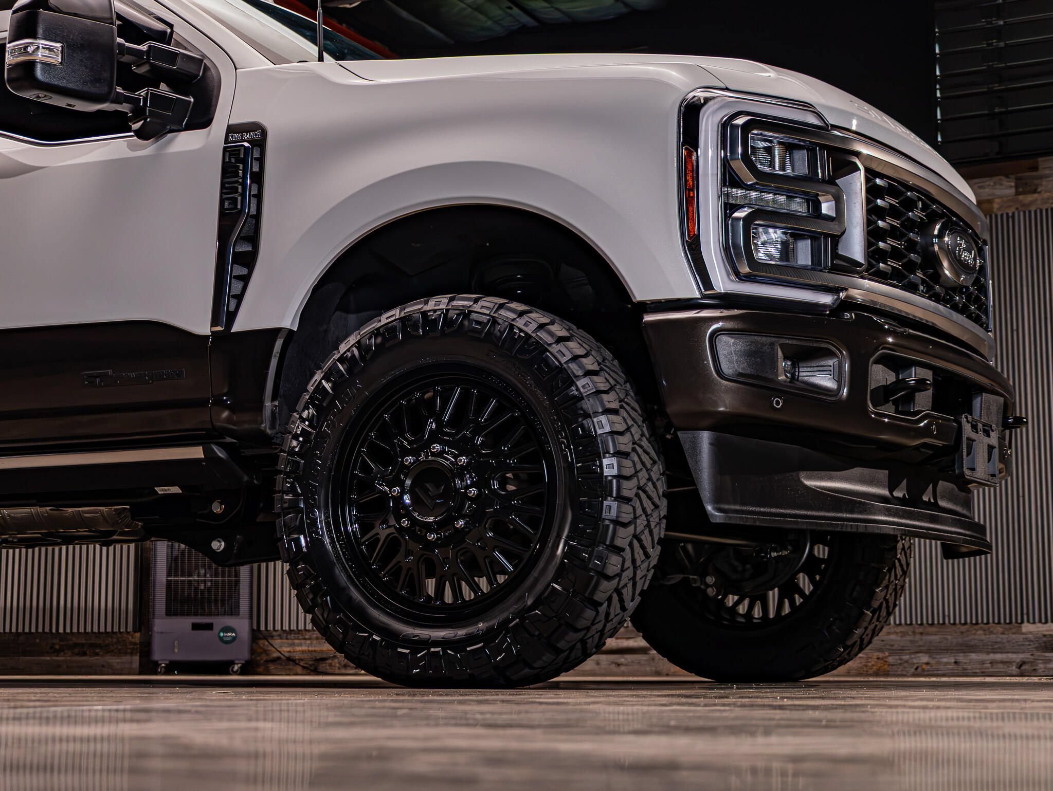 Used 2024 Ford F350 King Ranch AWD/4WD image 13
