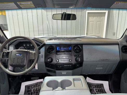 Used 2015 Ford F250 XL w/ Power Equipment Group image 17