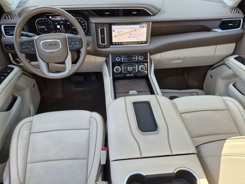 Used 2021 GMC Yukon Denali AWD/4WD image 12