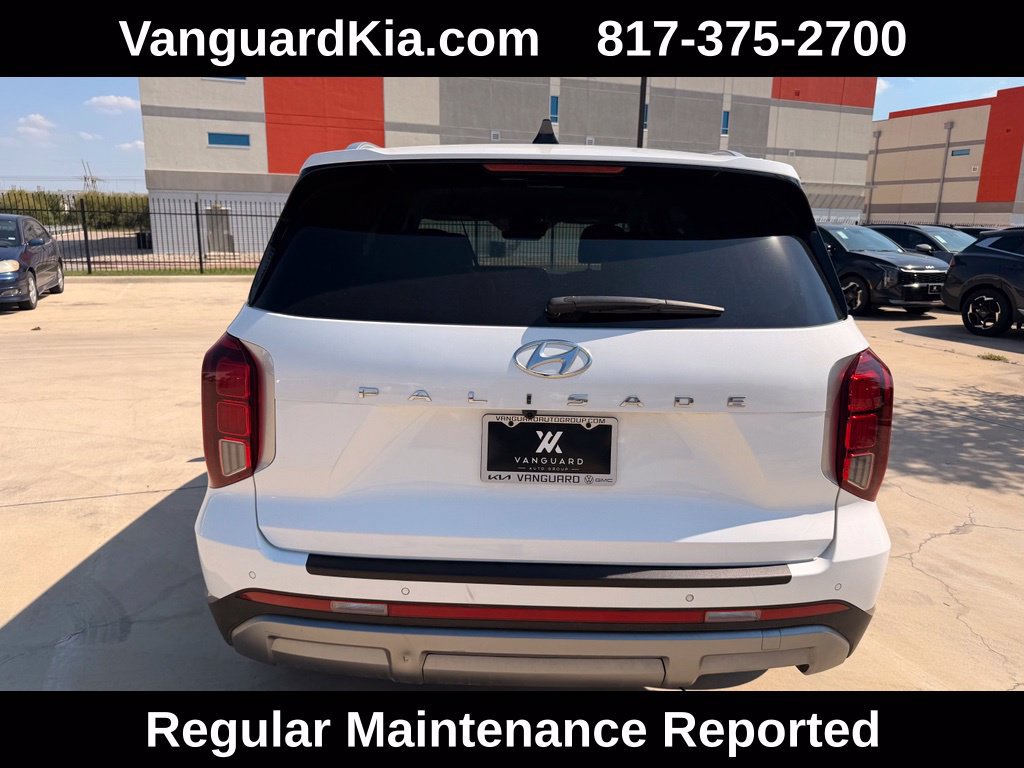 Used 2025 Hyundai Palisade SEL FWD image 3