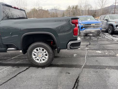 New 2026 Chevrolet Silverado 3500 LT w/ All Star Edition image 7