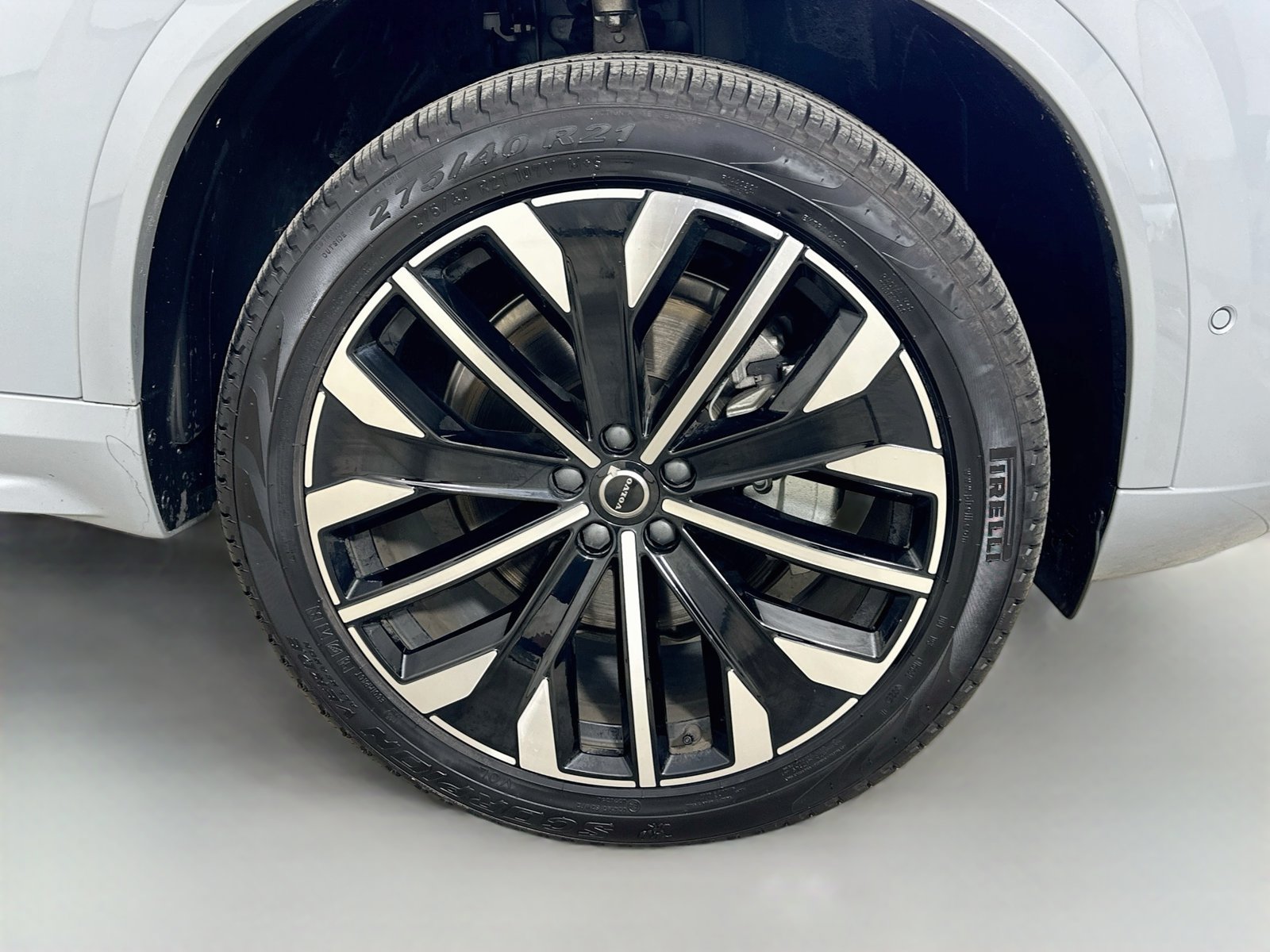 Certified 2026 Volvo XC90 B6 Ultra w/ Protection Package AWD/4WD image 10
