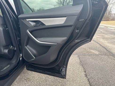 Used 2026 Jaguar F-PACE R-Dynamic S image 18