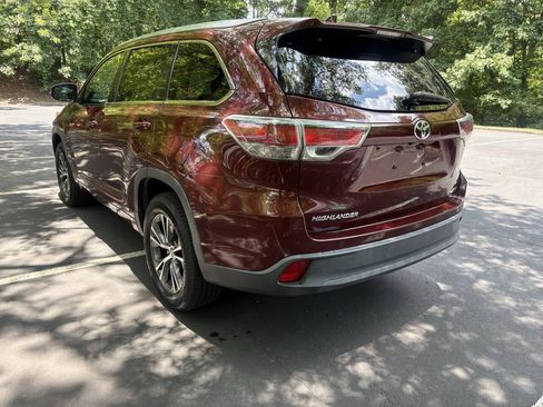 Used 2016 Toyota Highlander XLE FWD image 7