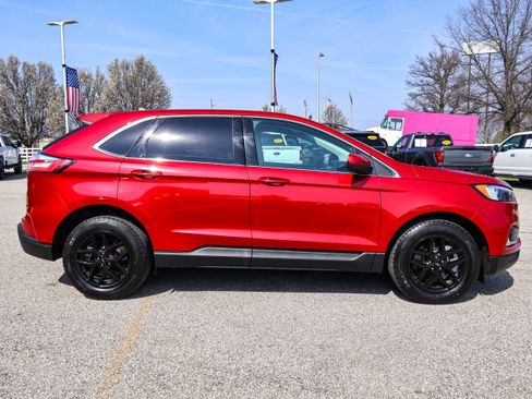 Used 2024 Ford Edge SEL w/ Convenience Package AWD/4WD image 6