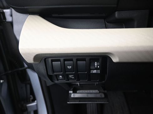 Used 2021 Subaru Ascent Premium image 20