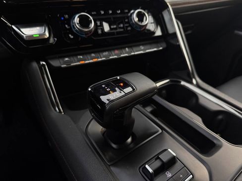 Used 2024 GMC Sierra 1500 AT4 w/ Technology Package image 21