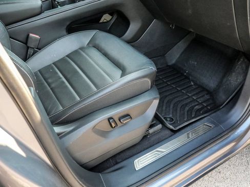 Used 2024 Volkswagen Atlas SEL AWD/4WD image 19