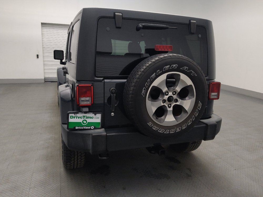 Used 2017 Jeep Wrangler Unlimited Sahara w/ Connectivity Group AWD/4WD image 6