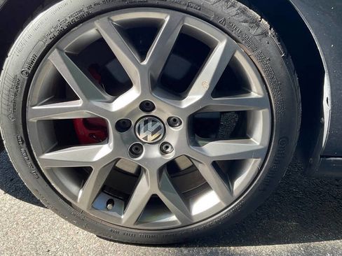 Used 2014 Volkswagen GTI Wolfsburg Edition image 9
