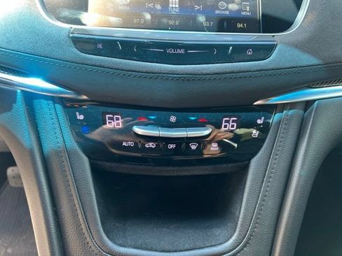 Used 2018 Cadillac XT5 Platinum w/ Driver Assist Package AWD/4WD image 28