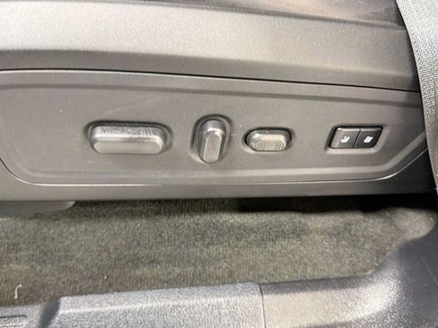 Used 2016 Lincoln Navigator Select AWD/4WD image 14