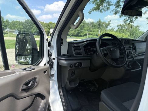 Used 2025 Ford Transit 250 Low Roof w/ Exterior Upgrade Package RWD image 12