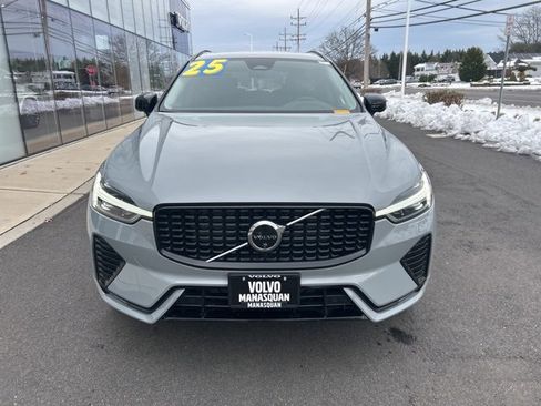 Certified 2025 Volvo XC60 B5 Plus image 7