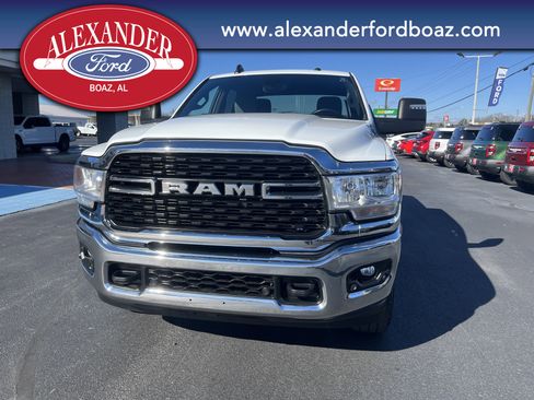 Used 2024 RAM 2500 Big Horn w/ Off Road Package image 5
