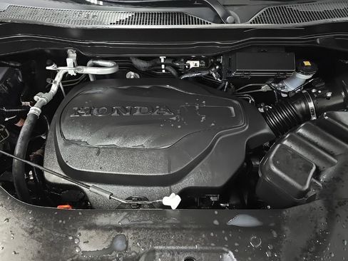 Used 2024 Honda Passport TrailSport image 13