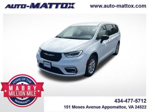 Used 2024 Chrysler Pacifica Touring-L FWD image 1
