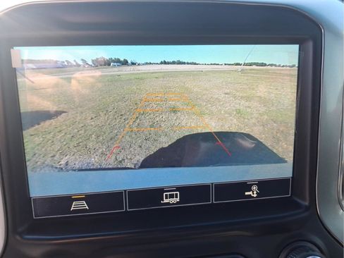 Used 2021 Chevrolet Silverado 1500 LTZ AWD/4WD image 28