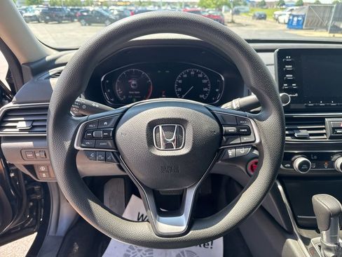Used 2018 Honda Accord LX image 13
