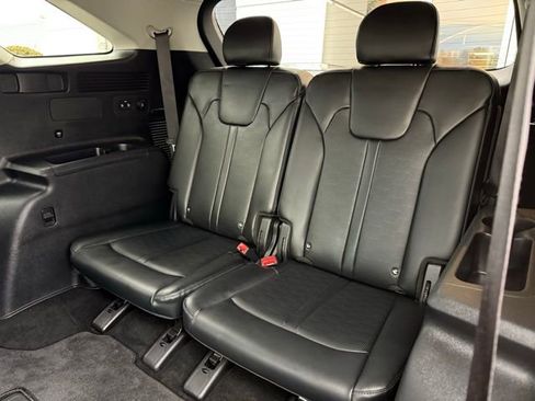 Used 2025 Kia Sorento EX image 25