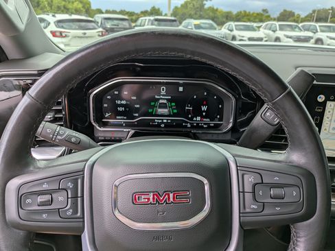 Used 2022 GMC Sierra 1500 SLE AWD/4WD image 26