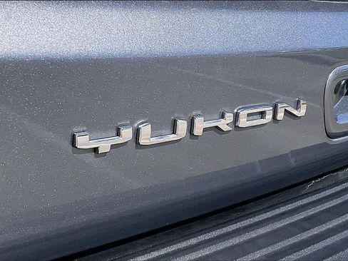 Used 2022 GMC Yukon XL Denali image 29