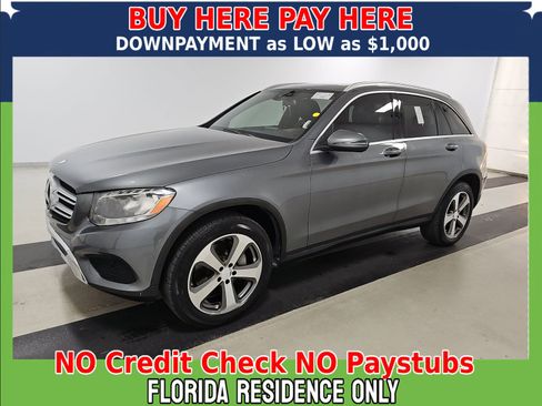 Used 2017 Mercedes-Benz GLC 300 w/ Premium 1 Package image 2