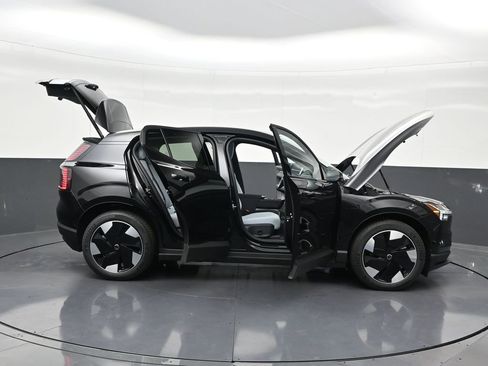 New 2026 Volvo EX30 Ultra AWD/4WD image 30