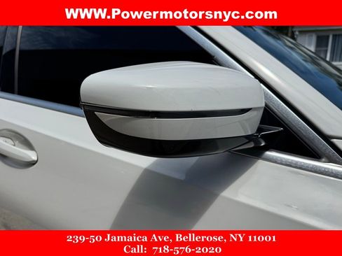 Used 2019 BMW 330i xDrive Sedan w/ Driving Assistance Package AWD/4WD image 9