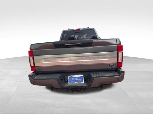 Used 2022 Ford F250 Platinum AWD/4WD image 7