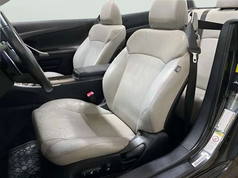 Used 2011 Lexus IS 350C w/ Luxury Pkg RWD image 60
