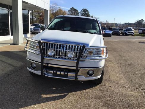 Used 2007 Lincoln Mark LT 4x4 image 6