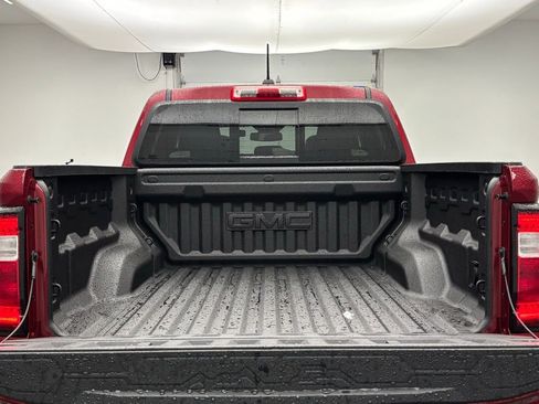 New 2026 GMC Canyon Elevation w/ Convenience Package image 9