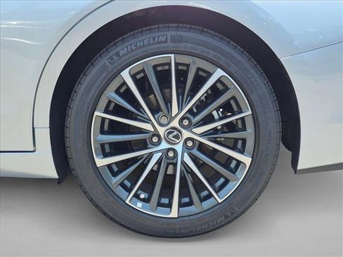 Certified 2025 Lexus ES 350 w/ Premium Package FWD image 22