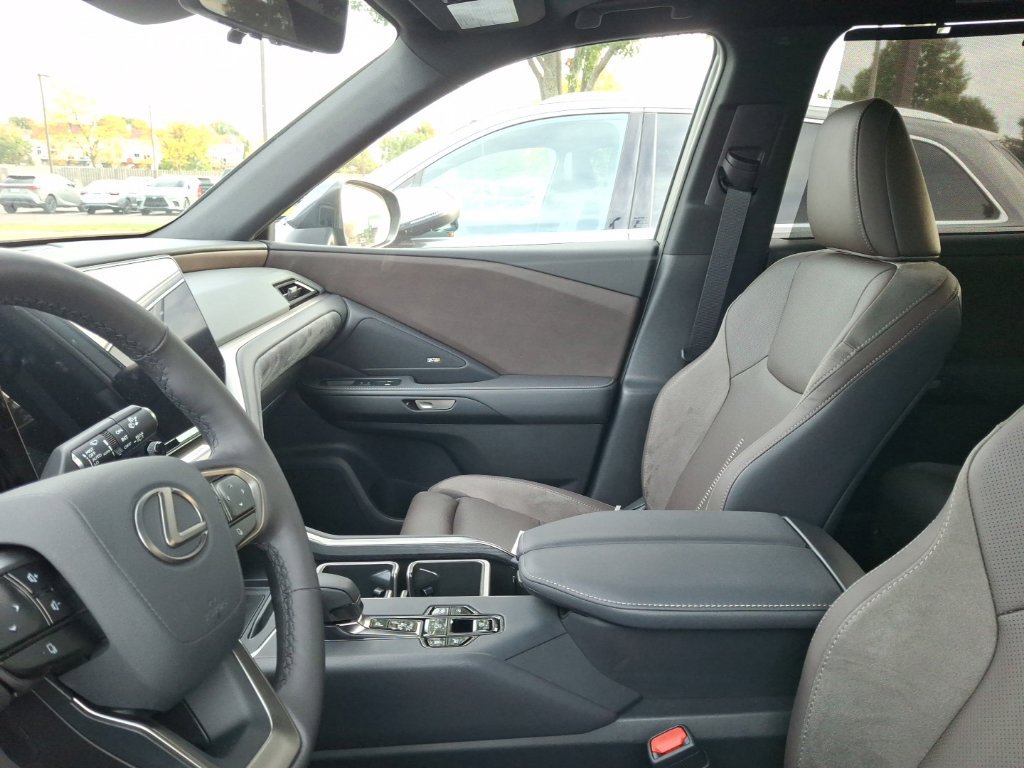 Used 2026 Lexus TX 350 AWD w/ Technology Package image 11