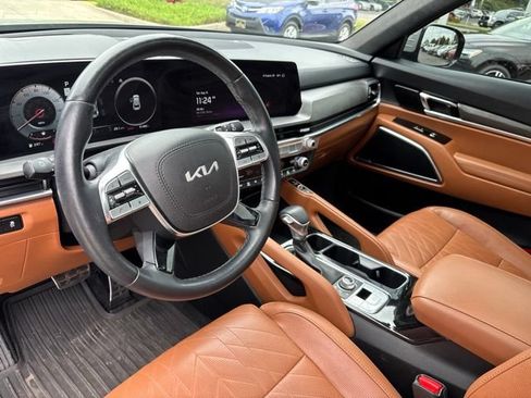 Used 2024 Kia Telluride SX Prestige X-Pro AWD/4WD image 11