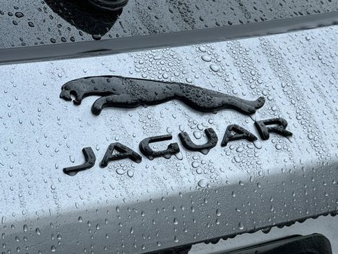 New 2025 Jaguar F-PACE R-Dynamic S image 14