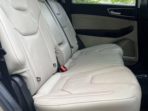 Used 2018 Ford Edge Titanium w/ Ford Safe & Smart Package FWD image 20