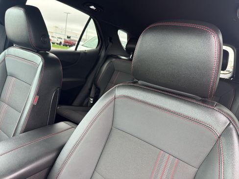 Certified 2023 Chevrolet Equinox RS FWD image 27