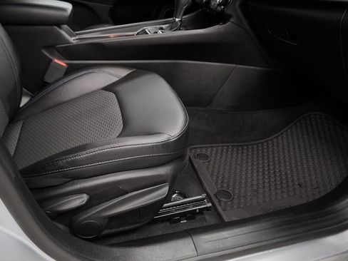 Certified 2025 Jeep Compass Latitude w/ Convenience Group image 50