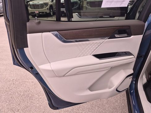 Certified 2024 GMC Acadia Denali w/ LPO, Floor Liner Package FWD image 32