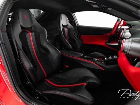 Used 2020 Ferrari 812 Superfast RWD image 44